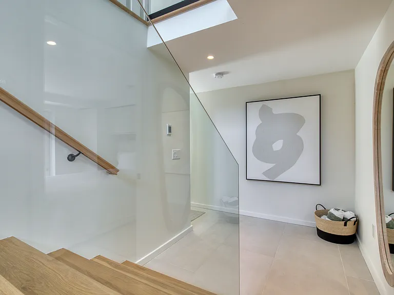 7 Cadmus Rd — Photo 8
