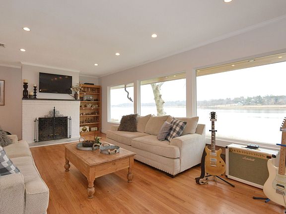 4th image of 4 Southland Dr #4