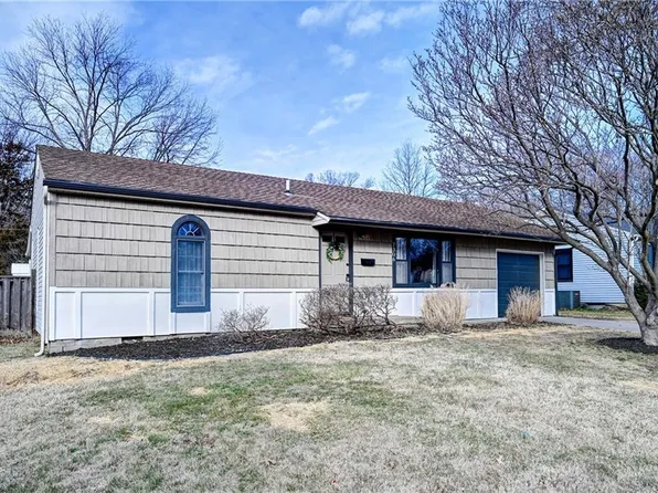 7306 Maple St, Overland Park, KS 66204