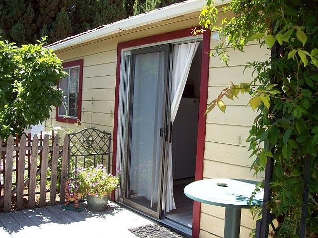 2nd image of 276 Santa Clara Ave