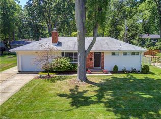 238 Fairfield Rd, Avon Lake, OH 44012