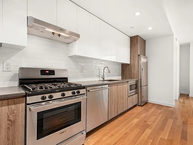 247 N 7th St #1509 — Photo 4