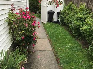 117 N Delaware Ave, Lindenhurst, NY 11757
