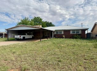 811 E 4th St, Denver City, TX 79323
