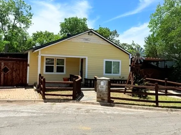 3028 Carnation Ave, Fort Worth, TX 76111