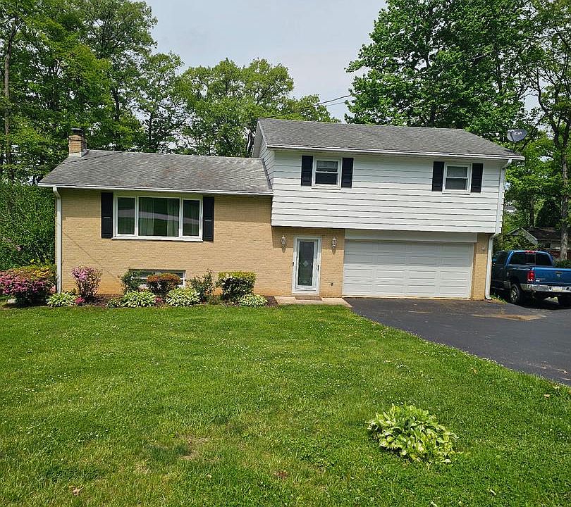 1st image of 328 Blue Ridge Dr