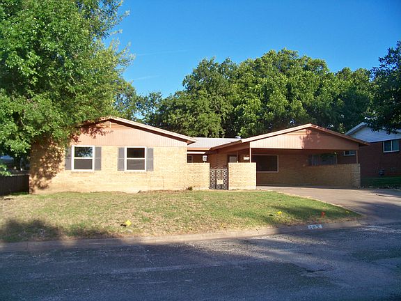 2nd image of 105 N 30th St