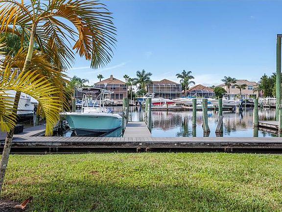 2nd image of 5908 Hatteras Palm Way