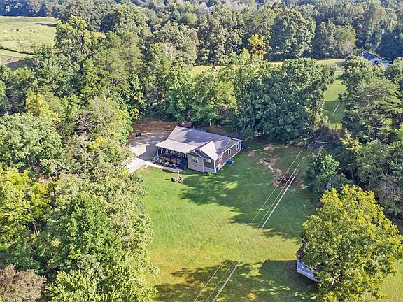 4th image of 860 Choate Ln