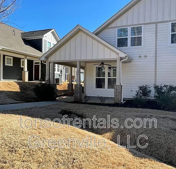 536 Twin Lake Rd — Photo 2