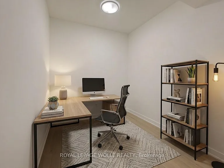 25 Wellington St S #2101 — Photo 5