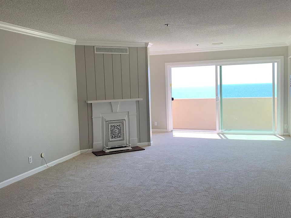 1st image of 933 Shoreline Dr