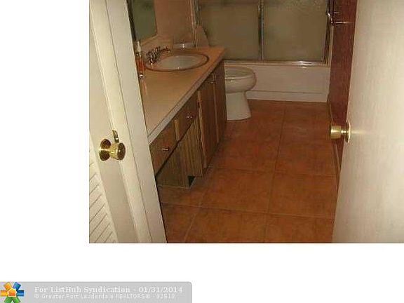 2nd image of 3040 NE 16th Ave APT 213