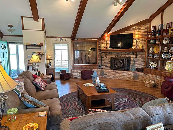 3rd image of 172 County Road 3114