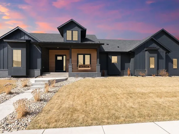 409 N Piper Dr, Sioux Falls, SD 57110