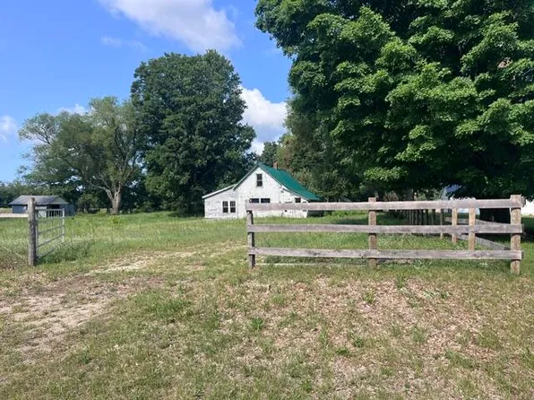 13251 Makinen Rd, Kaleva, MI 49645