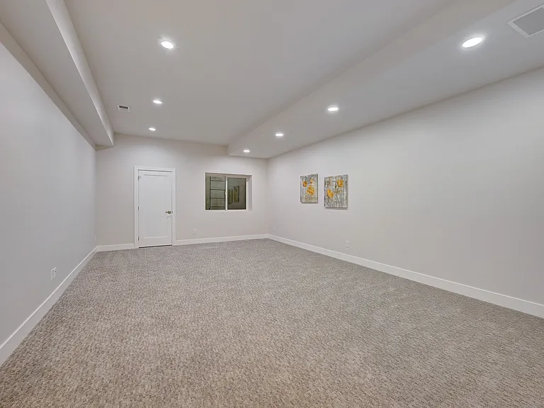 Lower Level Recreation Room