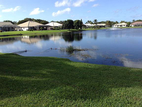 2nd image of 9819 Mar Largo Cir