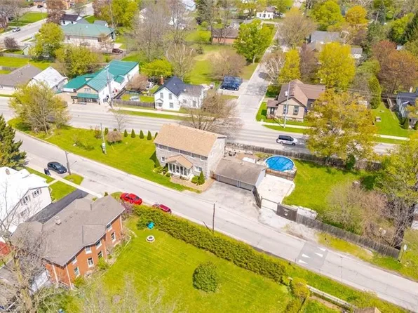 28 Talbot St, Brant, ON N0E 1R0