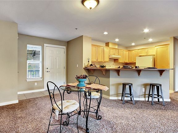 4th image of 1883 McNeil Cir #G1