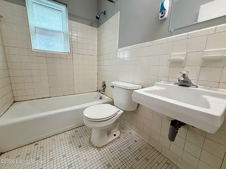1709 Valley Forge Way #2 — Photo 6