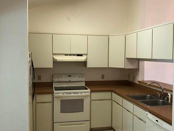 4th image of 3522 Forest Branch Dr APT A