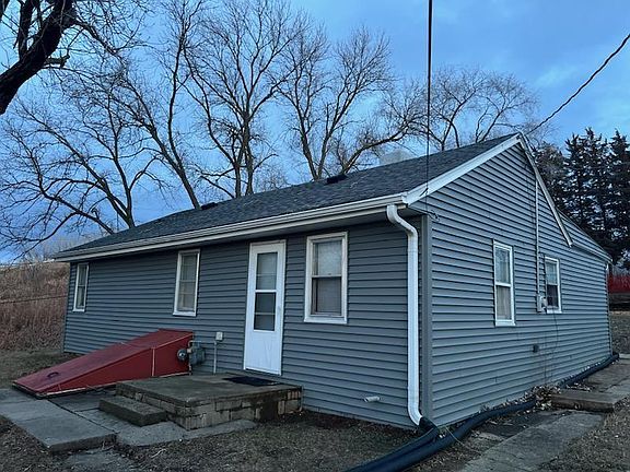 2nd image of 102 S Glass St