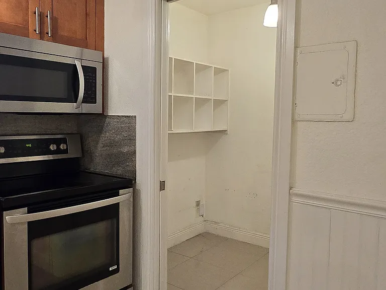 5320 SW 5th St #2 — Photo 7