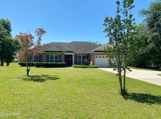 4629 Hillcrest Dr, Marianna, FL 32446