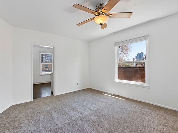 5th image of 392 N Clarkson St #B