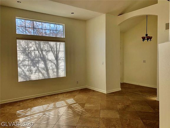 3rd image of 9424 Valley Hills Ave