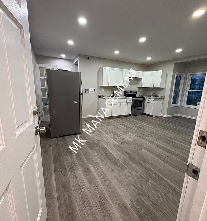 1st image of 1418 Monsey Ave APT 2