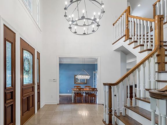 5th image of 1500 Spring Hill Ct