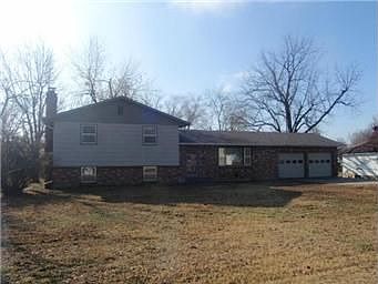 1st image of 618 E 2nd Ave