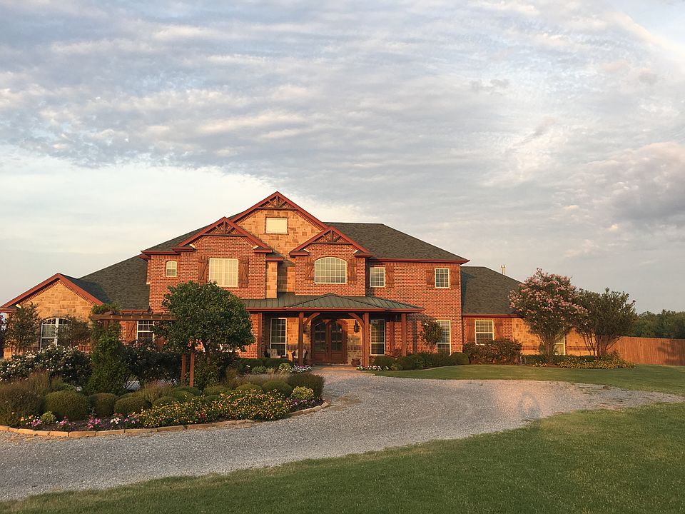 Beautiful drive-up appeal