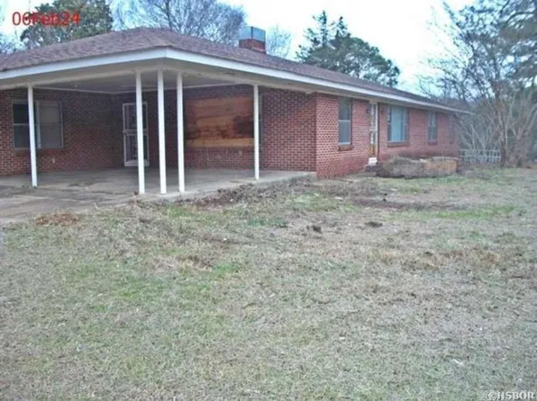 121 Hempstead St #31, Hope, AR 71801