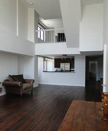 2nd image of 1601 N Fuller Ave APT 603
