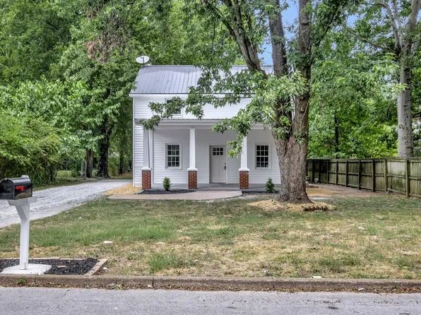 306 Adams Ave, Mount Pleasant, TN 38474