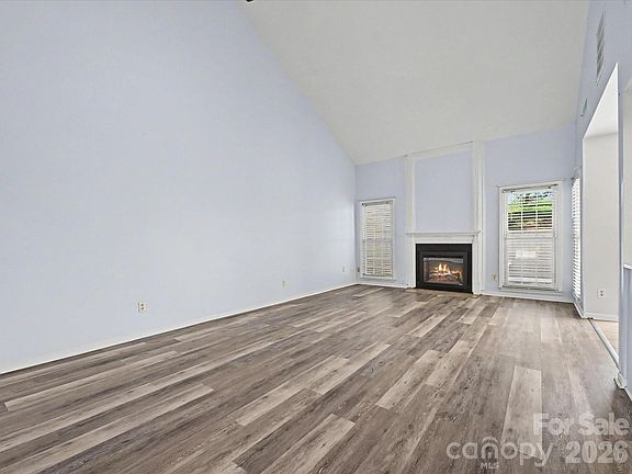 4th image of 6816 Copernicus Cres