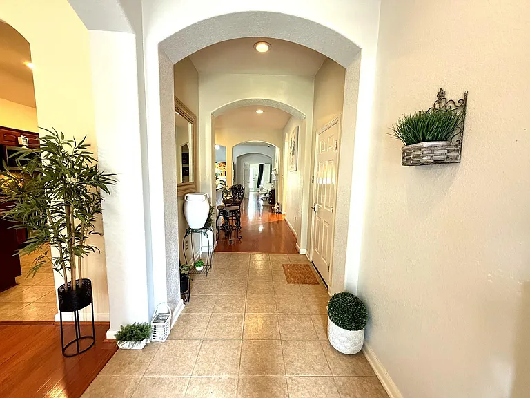5811 Deleon Trail Dr — Photo 3