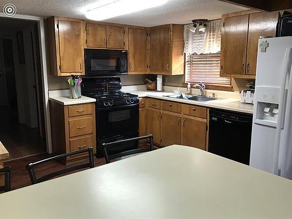 4th image of 4232 Farm Road 196 N