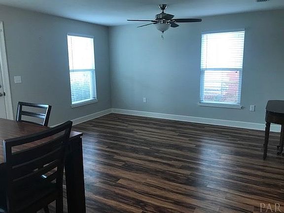 3rd image of 414 N Reus St