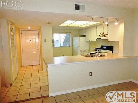 4th image of 2395 Naples Trace Cir Unit 4