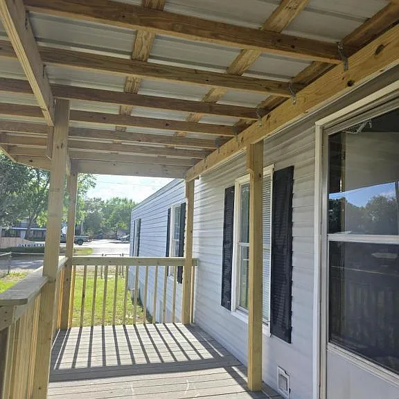 881 Culp Ave — Photo 2