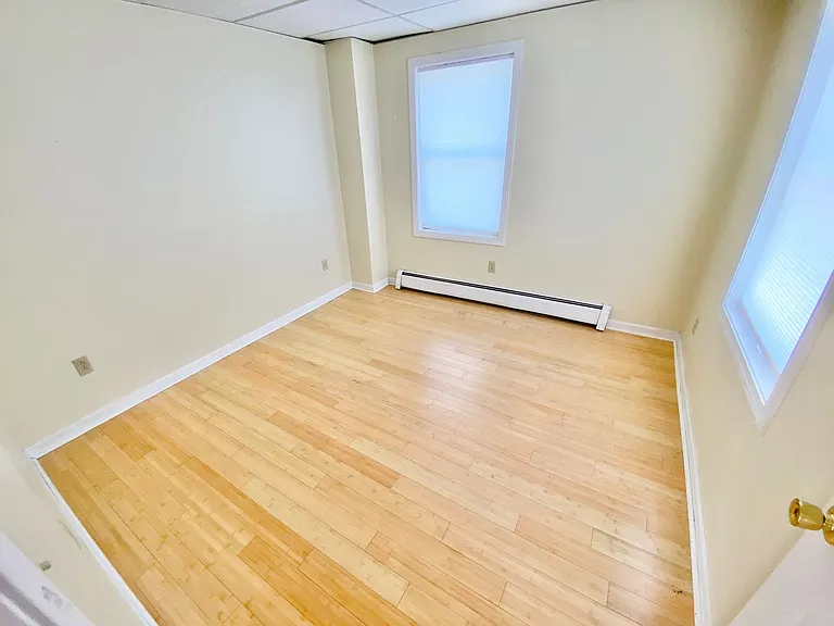 52 Grant St — Photo 10