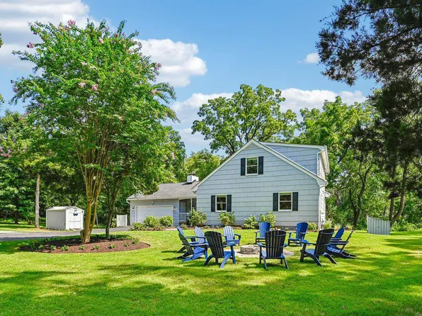 19 W Severn Ridge Rd, Annapolis, MD 21409