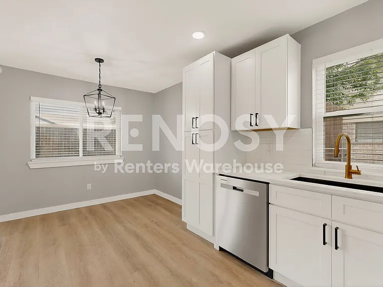 507 S Spring Creek Dr — Photo 11