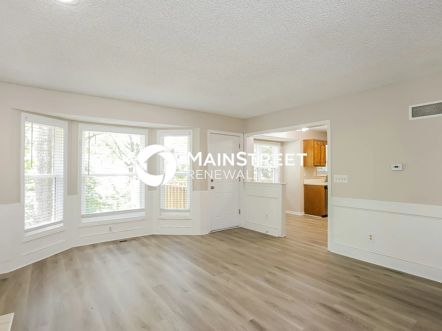 1400 80th NE Place — Photo 3