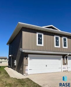 9532 W Tunis Dr, Sioux Falls, SD, 57106