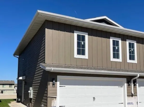 9532 W Tunis Dr, Sioux Falls, SD 57106